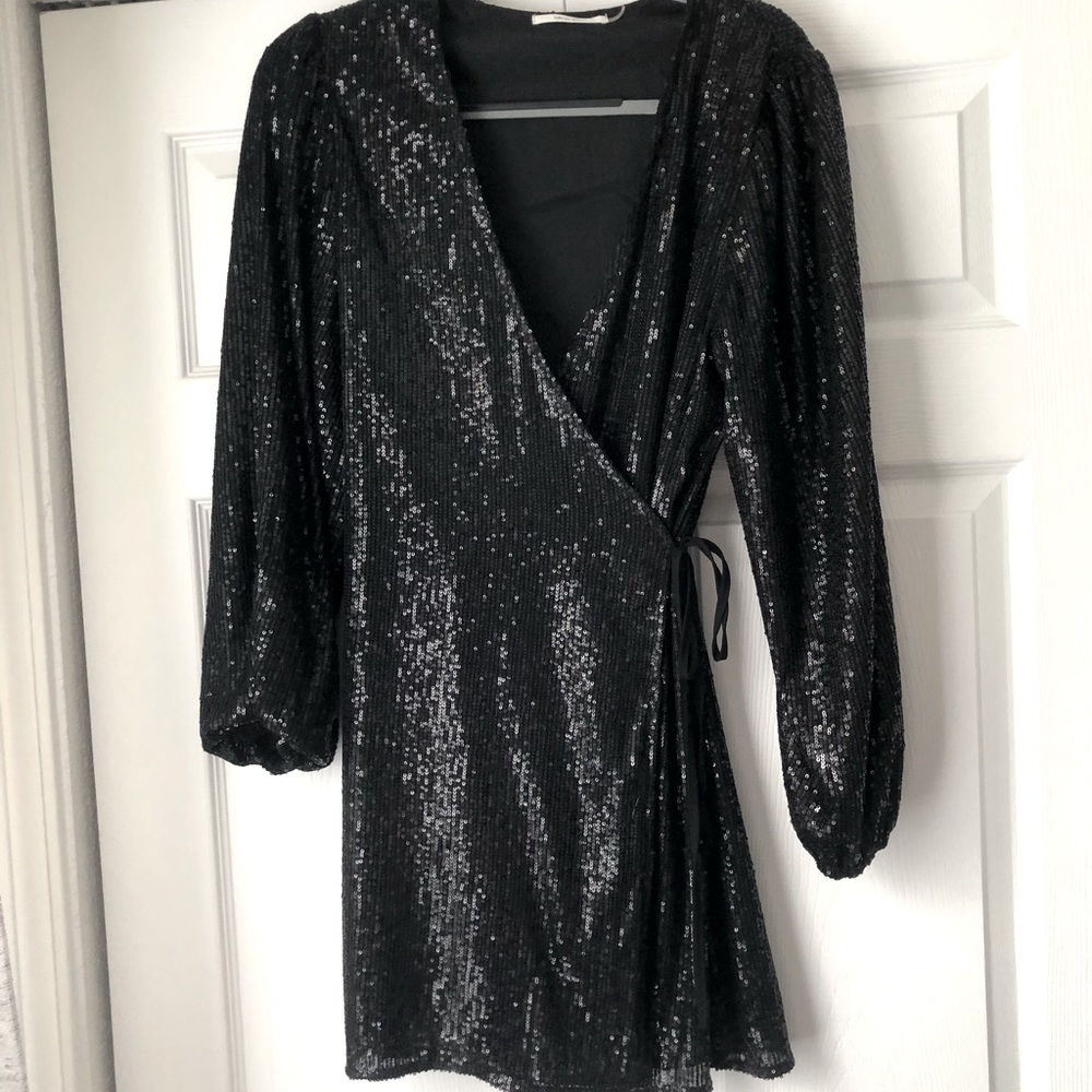 Black Sequin Wrap Dress, size Large